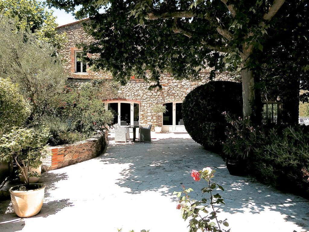 Le Relais Des Chartreuses Hotel Le Boulou Exterior photo